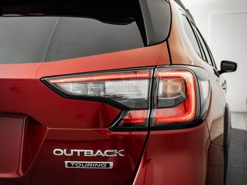 Used 2025 Subaru Outback Touring w/ Popular Package #2 image 9