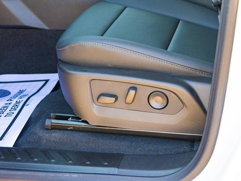 New 2026 Chevrolet Colorado LT w/ LT Convenience Package RWD image 35