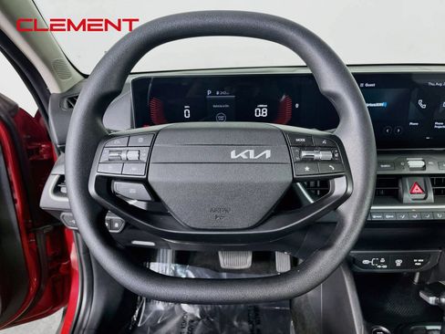 Used 2025 Kia K4 FWD image 13