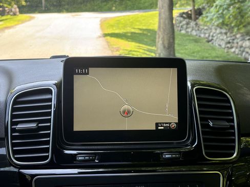Used 2017 Mercedes-Benz GLE 350 4MATIC image 40