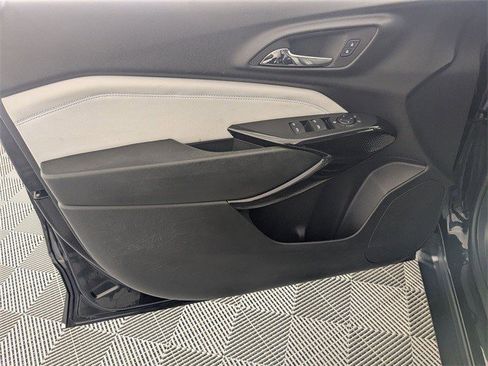 Certified 2024 Chevrolet Trax LT image 9