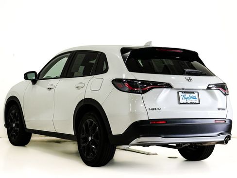 Used 2024 Honda HR-V Sport image 8