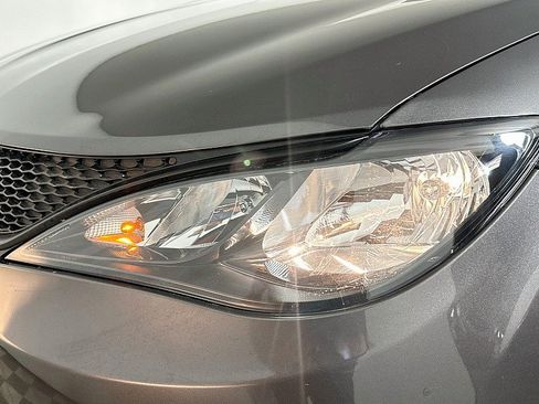 Used 2023 Chrysler Voyager LX FWD image 31