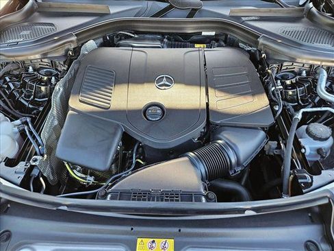 Certified 2026 Mercedes-Benz GLC 300 image 23