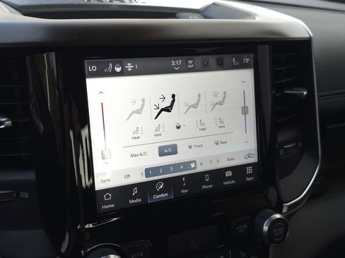 Used 2022 RAM 1500 Laramie image 17