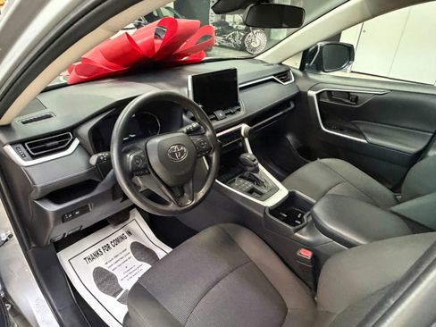 Used 2025 Toyota RAV4 LE image 35
