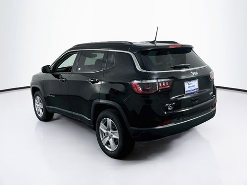 Used 2022 Jeep Compass Latitude w/ Convenience Group AWD/4WD image 7