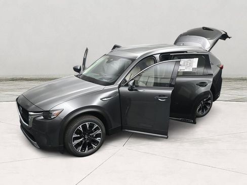New 2025 MAZDA CX-90 Plug-In Hybrid w/ Premium Plus image 39