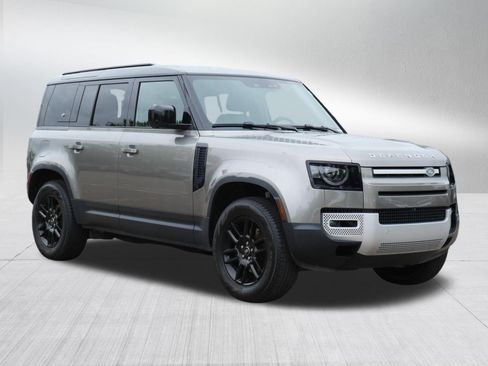 Used 2024 Land Rover Defender 110 S AWD/4WD image 7