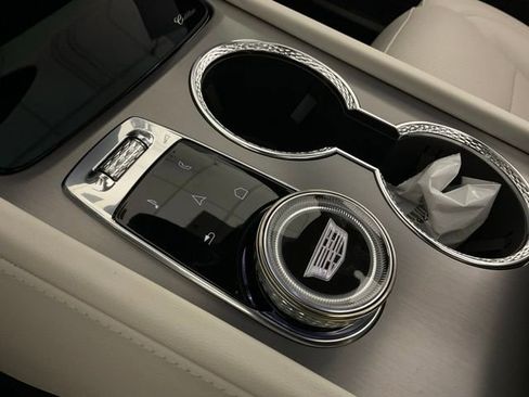 New 2026 Cadillac Vistiq Luxury w/ LPO, Floor Liner Package image 22