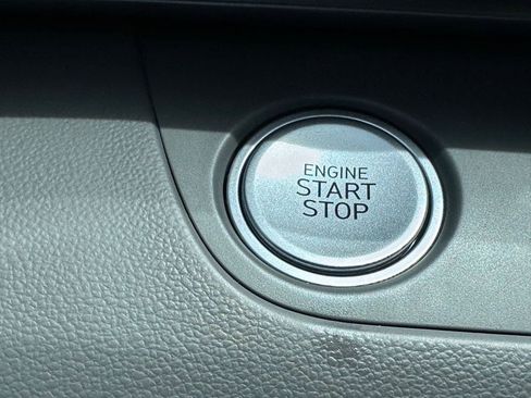 Used 2024 Hyundai Elantra SEL w/ Convenience Package FWD image 32