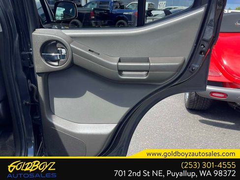 Used 2013 Nissan Xterra S AWD/4WD image 19