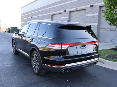 Used 2025 Lincoln Aviator AWD image 7