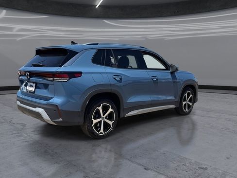 New 2026 Volkswagen Tiguan SE FWD image 2