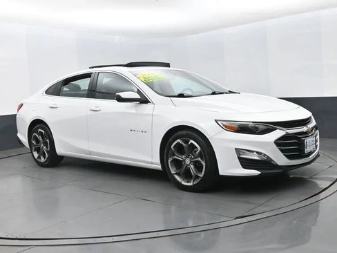 Used 2023 Chevrolet Malibu LT FWD image 2