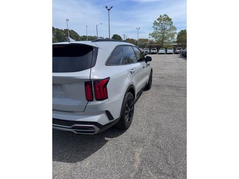 Used 2022 Kia Sorento SX FWD image 5
