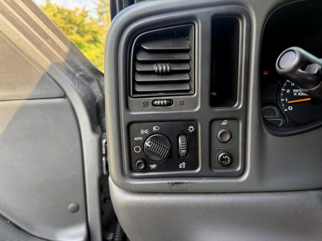 Used 2007 GMC Sierra 1500 SLE w/ Extended Cab Value Package RWD image 19