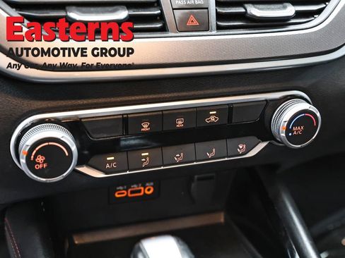 Used 2024 Nissan Altima 2.5 SR FWD image 20