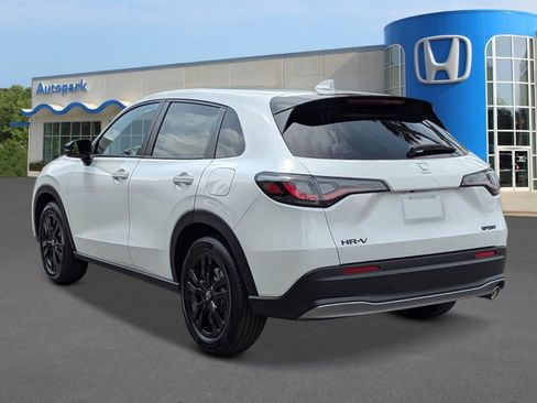 New 2026 Honda HR-V Sport image 2