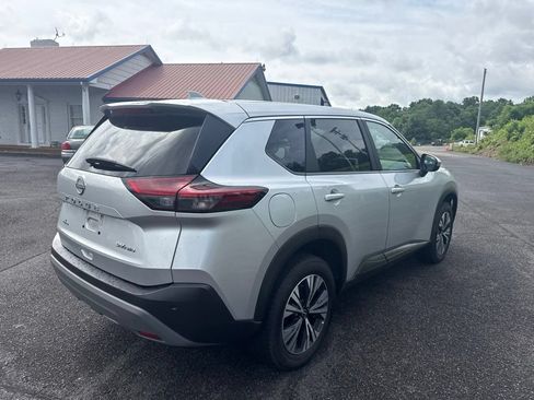 Used 2023 Nissan Rogue SV AWD/4WD image 10