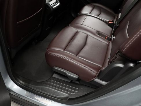 Used 2023 Cadillac XT6 Premium Luxury image 27