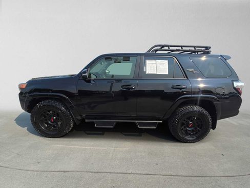 Used 2023 Toyota 4Runner TRD Off-Road Premium w/ Moonroof Package AWD/4WD image 6
