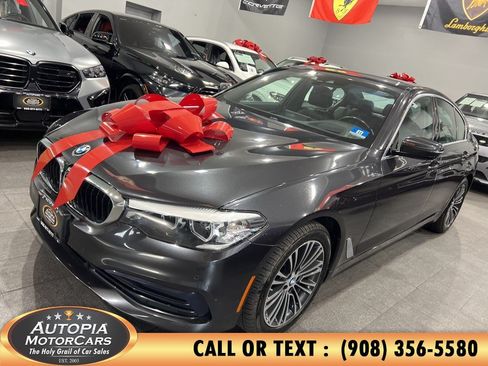 Used 2019 BMW 540i xDrive w/ Premium Package AWD/4WD image 2