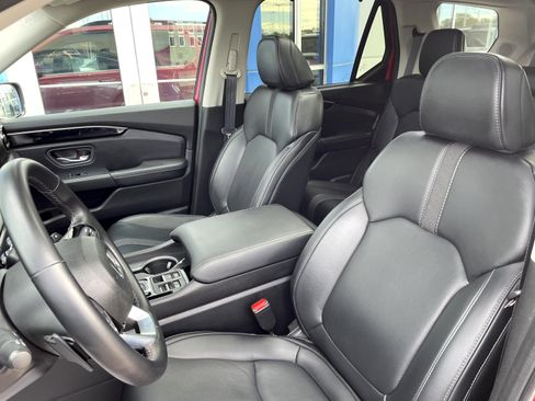 Certified 2023 Honda Pilot Touring image 12