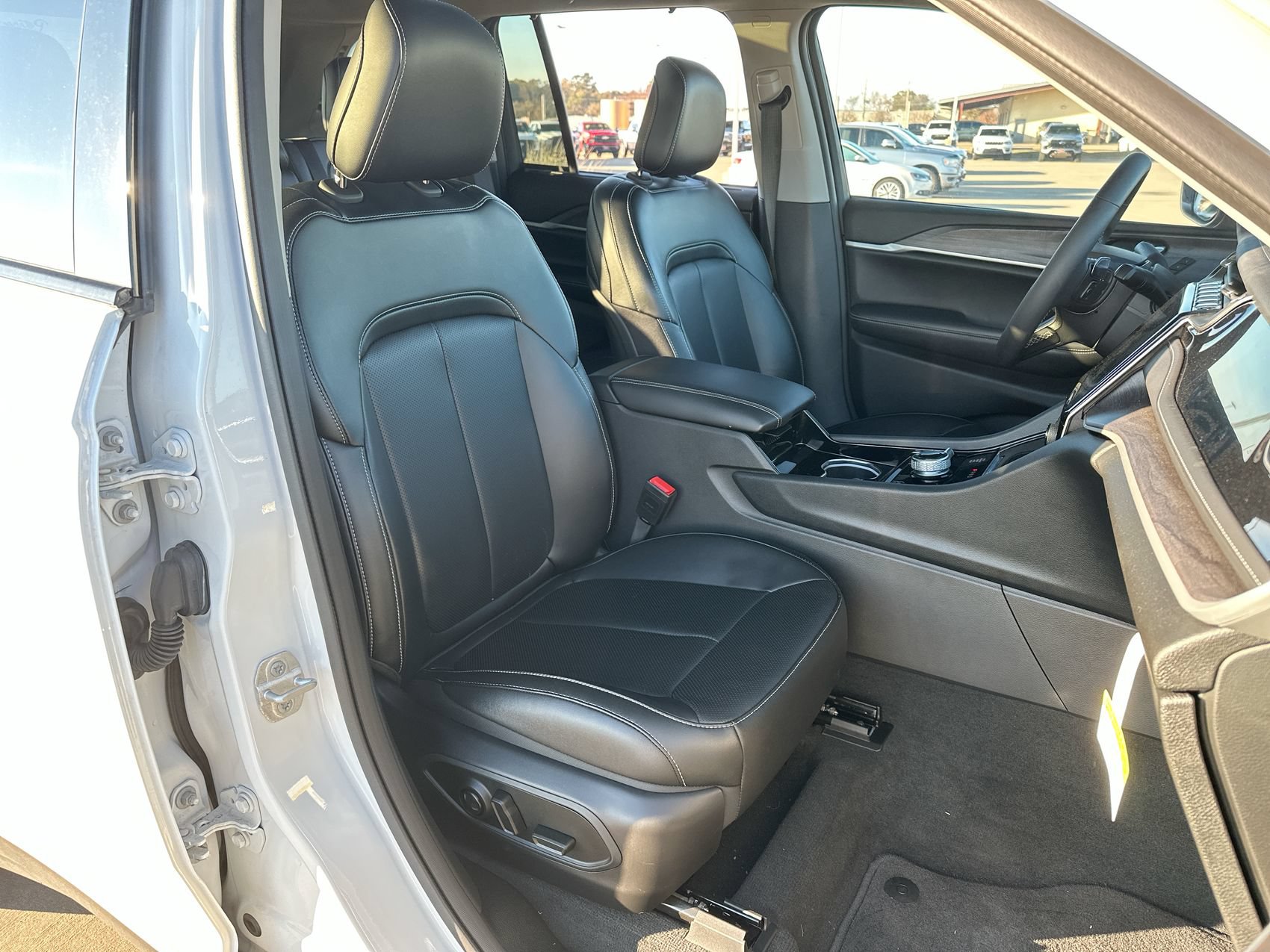New 2023 Jeep Grand Cherokee 4WD 4xe image 24