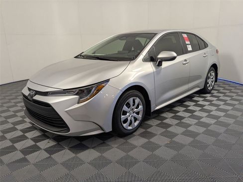 New 2026 Toyota Corolla LE image 2