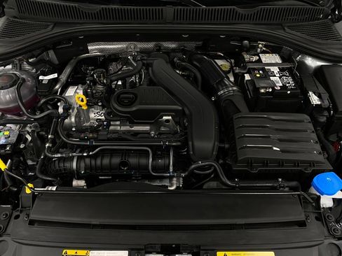 New 2025 Volkswagen Jetta SE image 10