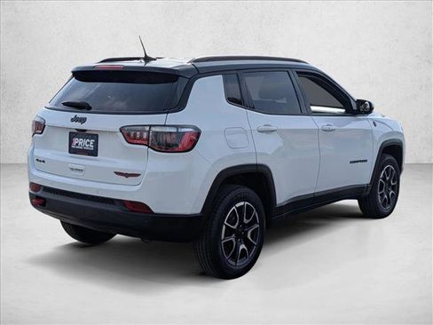 Used 2024 Jeep Compass Trailhawk AWD/4WD image 5