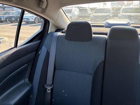 Used 2025 Nissan Versa SV FWD image 34