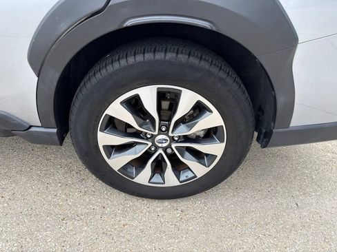 Used 2024 Subaru Outback Touring XT AWD/4WD image 25