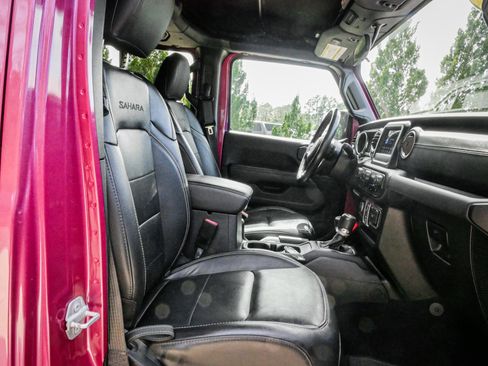 Used 2021 Jeep Wrangler Unlimited Sahara w/ LED Lighting Group image 31