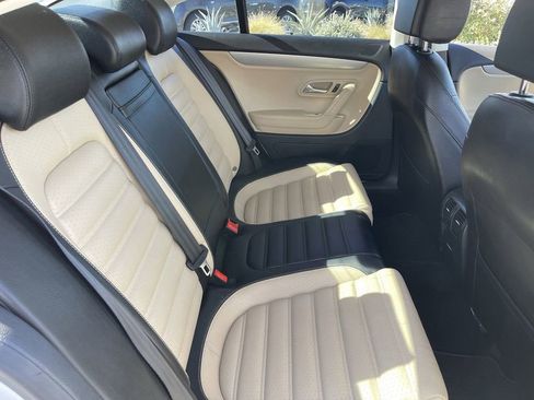 Used 2013 Volkswagen CC Sport image 14