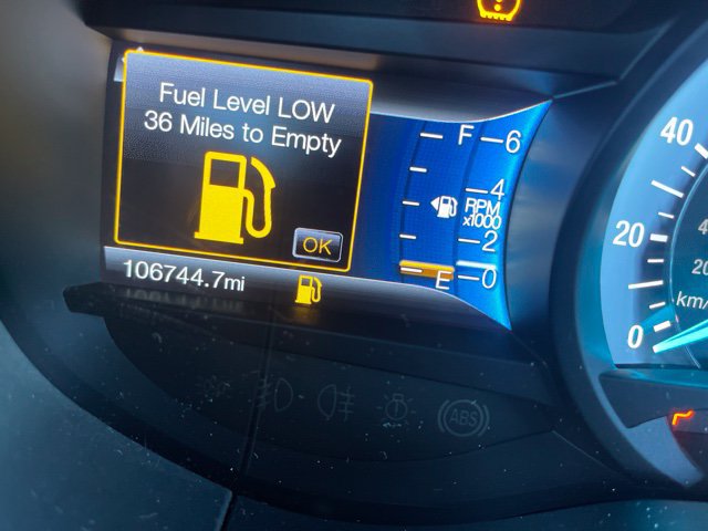 Used 2017 Ford Edge SEL w/ Equipment Group 201A FWD image 4