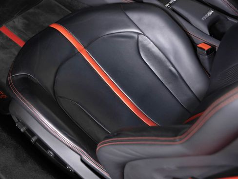 Used 2020 Ferrari F8 Tributo image 24