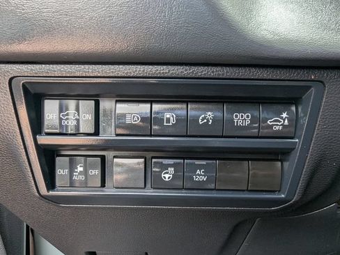 Used 2024 Toyota Sequoia Platinum AWD/4WD image 13