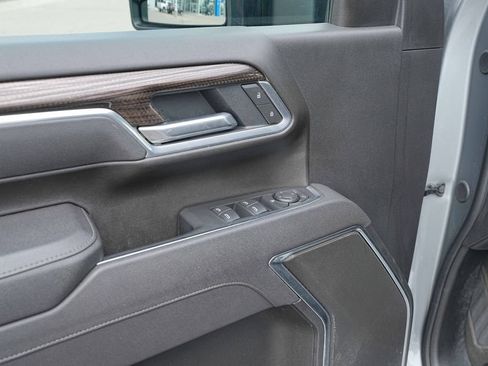 Used 2025 Chevrolet Silverado 2500 LT w/ Convenience Package AWD/4WD image 26
