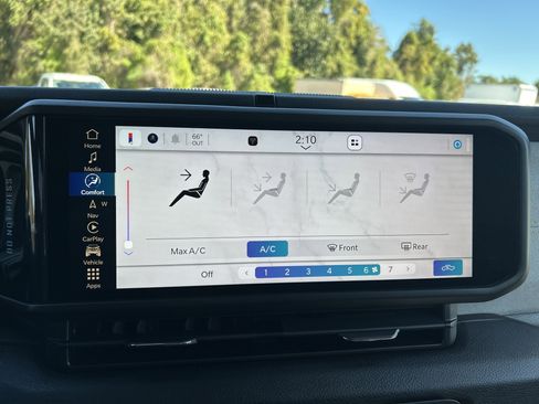 New 2025 Jeep Gladiator Sport image 46