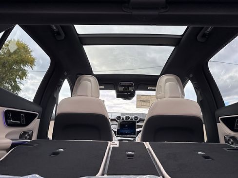 Certified 2026 Mercedes-Benz GLC 300 4MATIC image 32