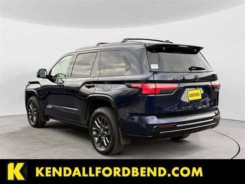 Used 2025 Toyota Sequoia Platinum image 3