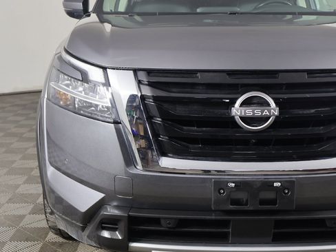 Used 2024 Nissan Pathfinder SL w/ SL Premium Package image 15