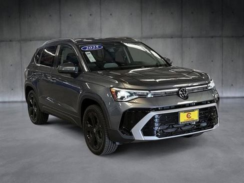New 2025 Volkswagen Taos SEL AWD/4WD image 7