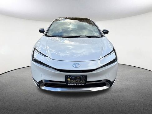 New 2026 Toyota Prius Plug-In Hybrid FWD image 4