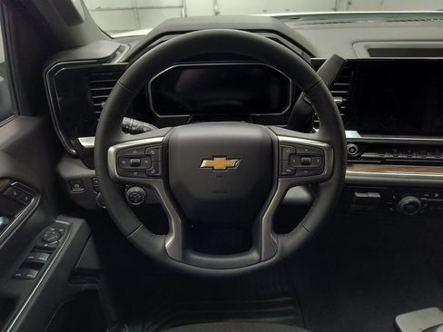 Used 2026 Chevrolet Silverado 3500 LT AWD/4WD image 10
