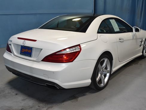 Used 2014 Mercedes-Benz SL 550 image 25