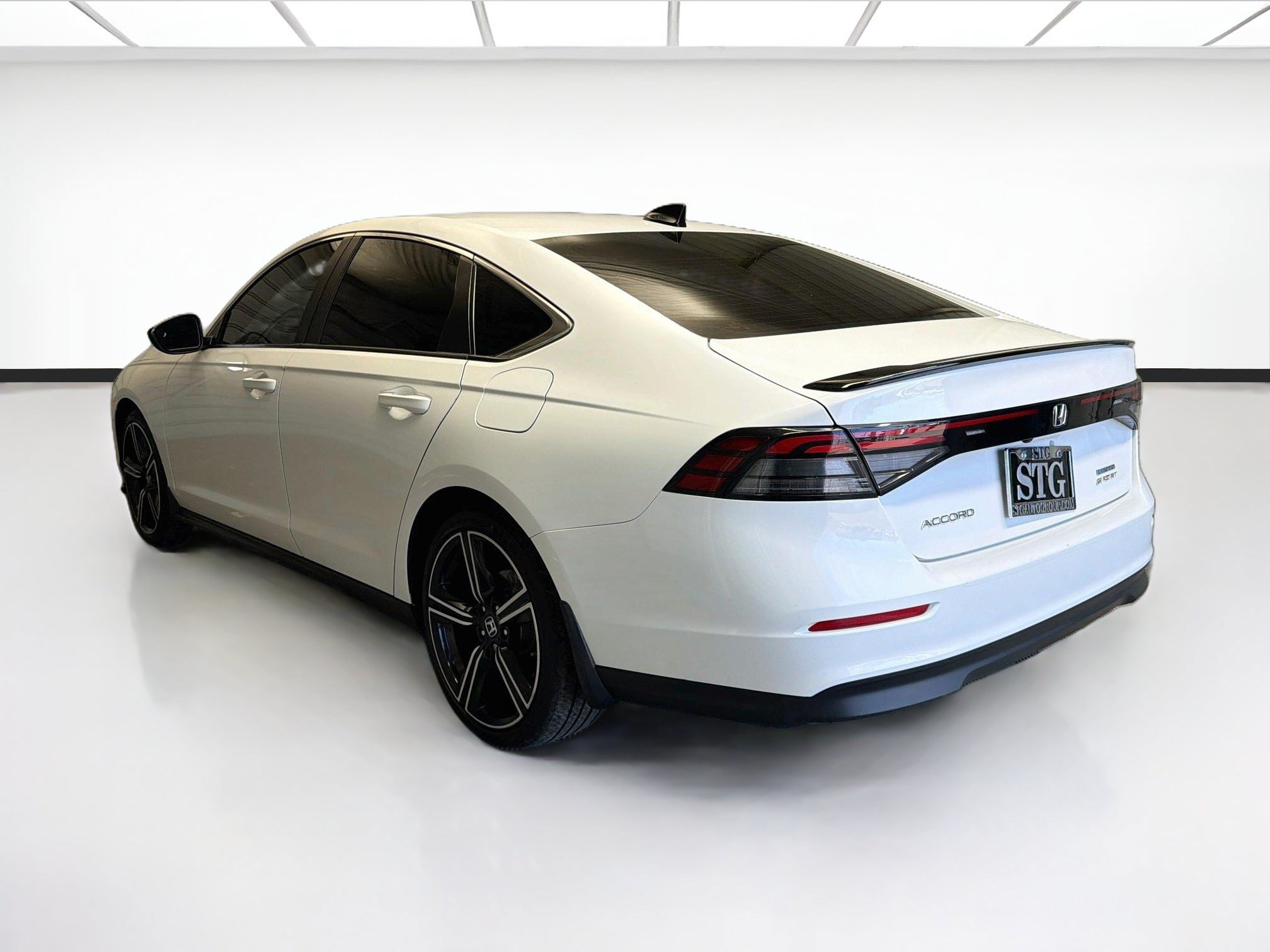 Used 2024 Honda Accord Sport image 6