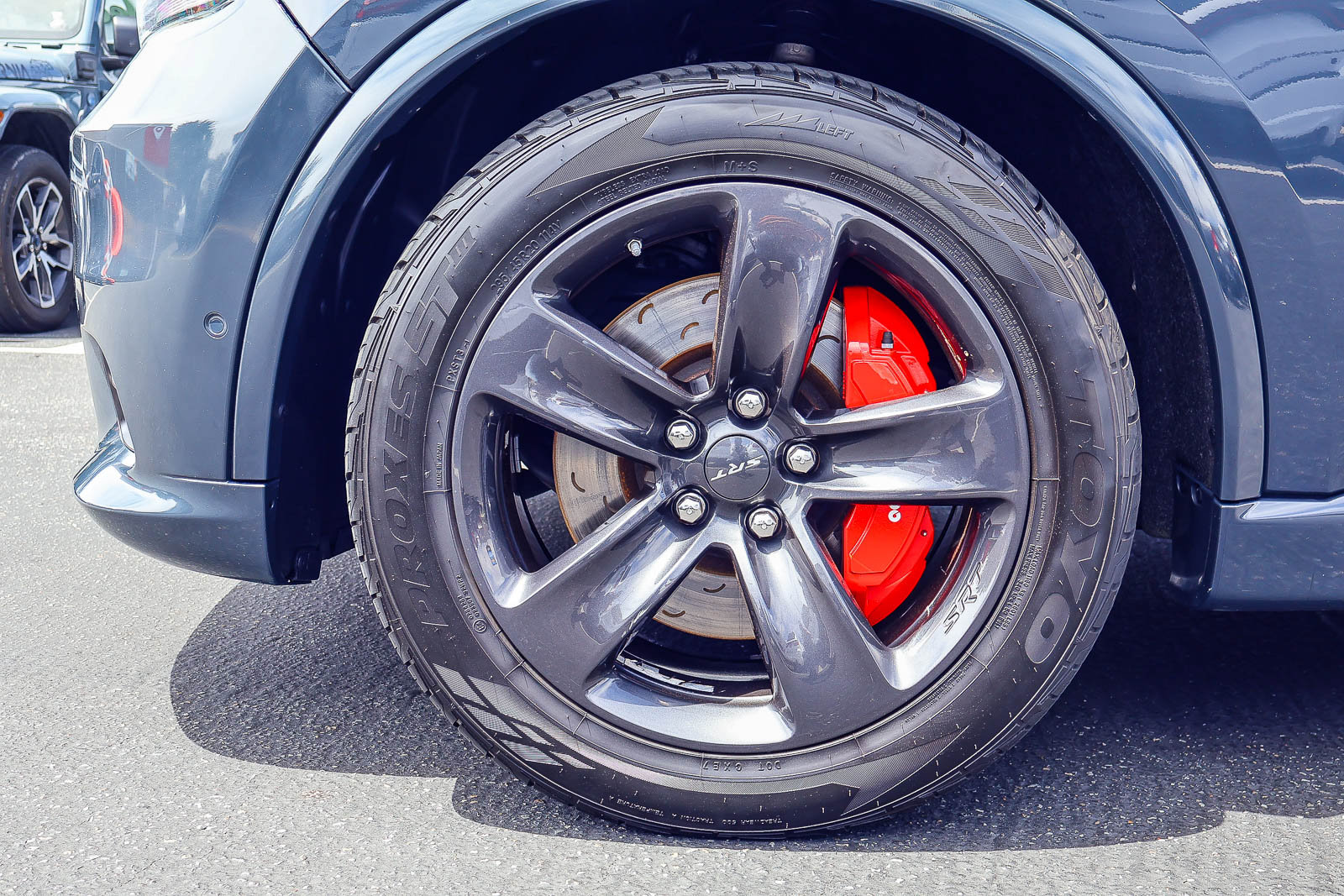 Used 2018 Dodge Durango SRT w/ Technology Group AWD/4WD image 19